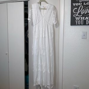 Pinkblush Dresses - Beautiful PINKBLUSH Laced Maxi Dress! Pinkblush Dresses - Beautiful PINKBLUSH Laced Maxi Dress!